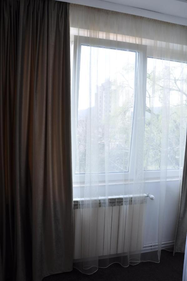 Manea Orsova Hotell Eksteriør bilde